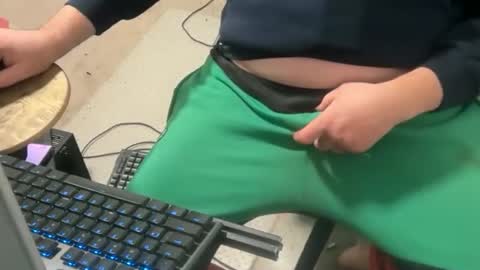 bisexqldniteowl online show from 05-28-26, 11:57
