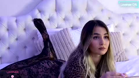 BiteFromTemptation online show from 12-04-25, 09:23