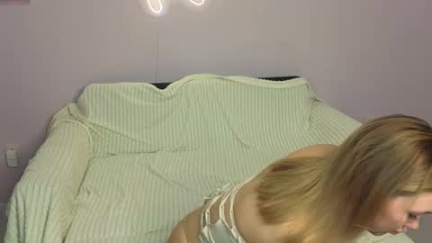 Julia online show from 09-23-25, 09:34