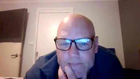 Snapshot of bjthedj chatting on 03-12-26, 11:27 bjthedj online show from 03-12-26, 11:27