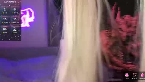 Snapshot of bklfeya chatting on 03-09-26, 05:50 bklfeya online show from 03-09-26, 05:50