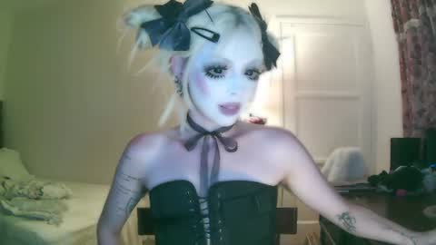 vampire fang  online show from 07-11-26, 03:20