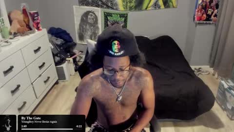 Plant Base Streamers From Pennsylvania online show from 11-19-25, 11:49