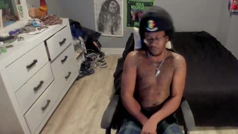 Plant Base Streamers From Pennsylvania online show from 12-04-25, 12:20