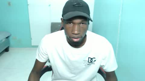 Snapshot of black30cmdick chatting on 12-16-25, 10:15 maquina online show from 12-16-25, 10:15