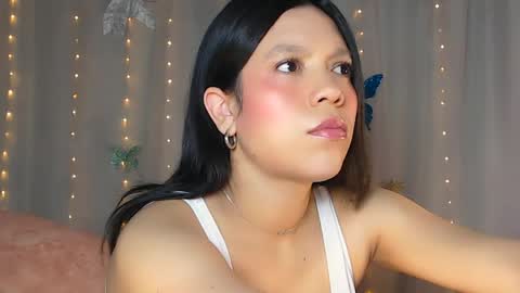 Snapshot of black_dar_ chatting on 05-20-26, 09:26 Sara online show from 05-20-26, 09:26