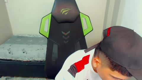 Black diamondd  online show from 04-18-26, 10:32