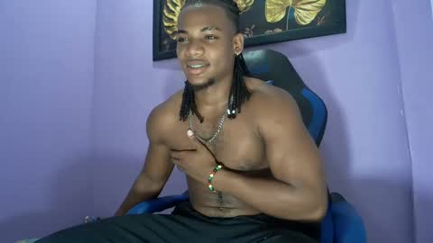 Snapshot of black_dicck chatting on 12-01-24, 08:31 tu morenito online show from 12-01-24, 08:31