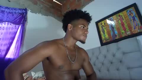 Snapshot of black_dicck chatting on 01-16-25, 06:48 tu morenito online show from 01-16-25, 06:48