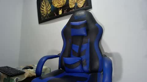Snapshot of black_dicck chatting on 02-01-25, 11:37 tu morenito online show from 02-01-25, 11:37