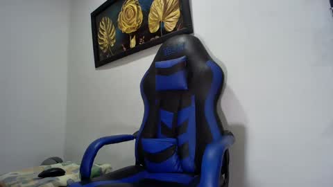 Snapshot of black_dicck chatting on 02-07-25, 06:34 tu morenito online show from 02-07-25, 06:34