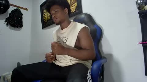 Snapshot of black_dicck chatting on 03-04-25, 11:22 tu morenito online show from 03-04-25, 11:22