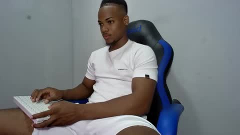 tu morenito online show from 06-03-26, 03:50