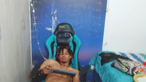 Black online show from 01-04-25, 06:09