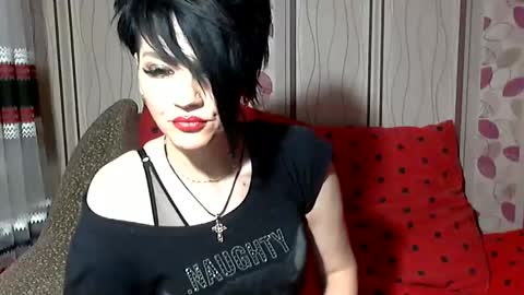 black_hot_01 online show from 12-15-24, 07:24