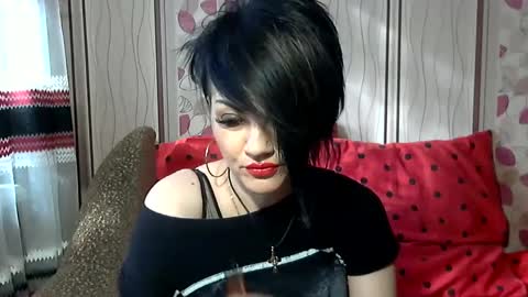 black_hot_01 online show from 02-26-25, 08:04