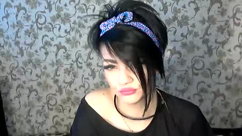 black_hot_01 online show from 09-17-25, 05:42