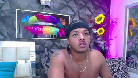 Snapshot of black_king_241 chatting on 01-27-25, 11:00 black_king_241 online show from 01-27-25, 11:00