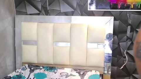 Snapshot of black_king_241 chatting on 02-01-25, 08:58 black_king_241 online show from 02-01-25, 08:58