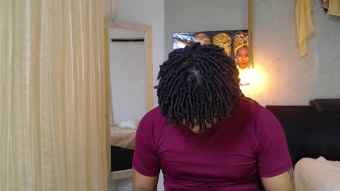 Snapshot of black_king_241 chatting on 10-02-25, 02:40 black_king_241 online show from 10-02-25, 02:40