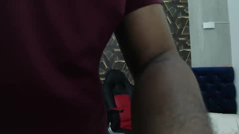 Snapshot of black_king_241 chatting on 11-12-25, 03:18 black_king_241 online show from 11-12-25, 03:18