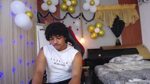 Snapshot of black_king_241 chatting on 11-13-25, 04:44 black_king_241 online show from 11-13-25, 04:44