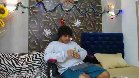 Snapshot of black_king_241 chatting on 11-20-25, 02:34 black_king_241 online show from 11-20-25, 02:34