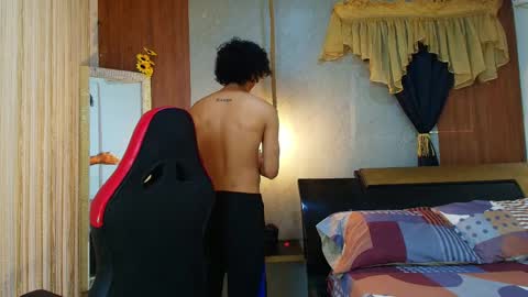 black_king_241 online show from 04-12-26, 09:20