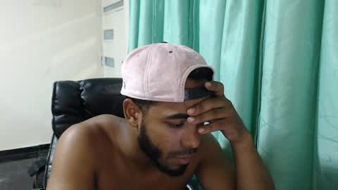 Snapshot of black_men21 chatting on 03-06-26, 01:35 black_men21 online show from 03-06-26, 01:35