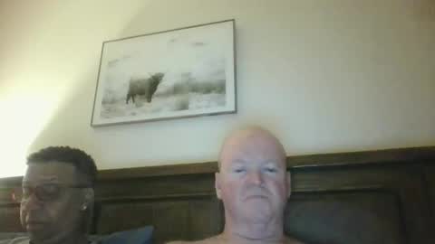 black_n_white4 online show from 04-18-26, 12:53