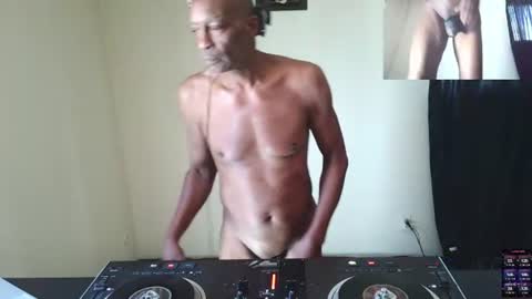Snapshot of black_panther8686 chatting on 06-24-26, 06:51 Black Panther8686 online show from 06-24-26, 06:51