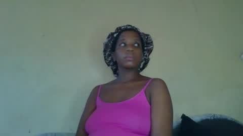 Snapshot of black_queen0111254 chatting on 05-02-26, 01:05 Blackqueen online show from 05-02-26, 01:05