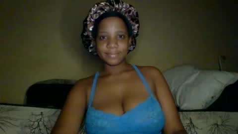 Snapshot of black_queen0111254 chatting on 07-16-26, 01:00 Blackqueen online show from 07-16-26, 01:00