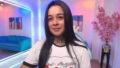 Snapshot of black_roseee chatting on 06-10-26, 03:50 Rousse online show from 06-10-26, 03:50
