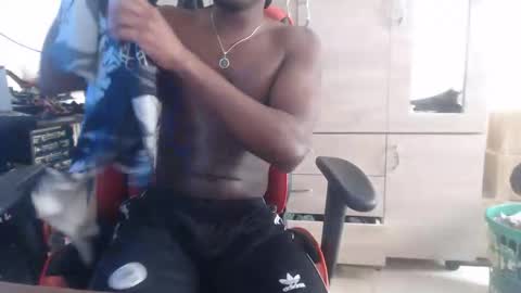 Black online show from 03-07-26, 05:21