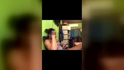 Crystal online show from 12-22-25, 06:38