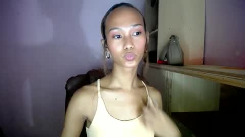 blackbarbiechantalxvx online show from 10-23-25, 04:50