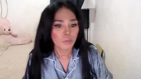 savanna online show from 07-11-26, 01:47