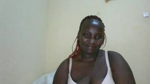 Snapshot of blackbeauty002 chatting on 06-25-26, 06:56 PACIFICA online show from 06-25-26, 06:56