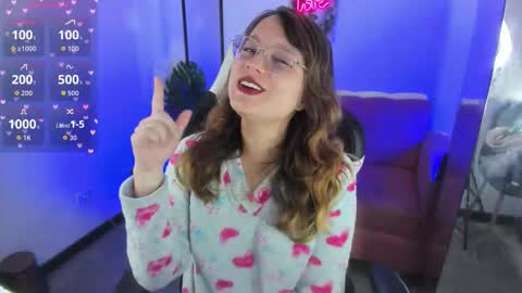 Sophie online show from 10-19-25, 12:17