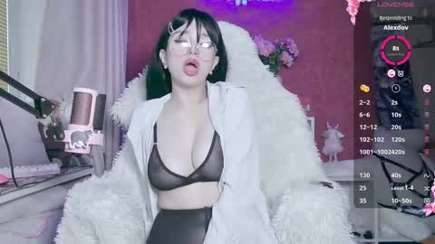 Snapshot of blackberrybae chatting on 03-05-25, 02:57 Berry online show from 03-05-25, 02:57