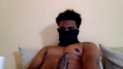 Snapshot of blackboi4v chatting on 09-28-25, 01:49 blackboi4v online show from 09-28-25, 01:49