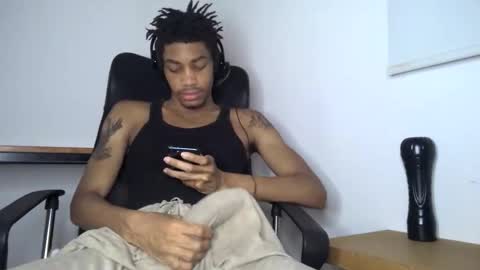 Snapshot of blackbulltitus chatting on 05-24-26, 04:50 BlackBullTitus online show from 05-24-26, 04:50
