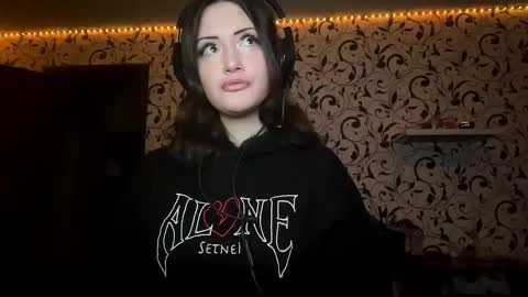 Lili online show from 01-07-26, 01:02