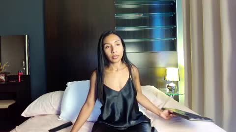Snapshot of blackd0ll chatting on 06-09-26, 07:20 Angye online show from 06-09-26, 07:20