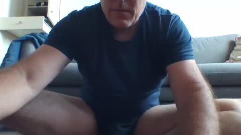 Snapshot of blackdog71 chatting on 01-10-25, 07:04 blackdog71 online show from 01-10-25, 07:04