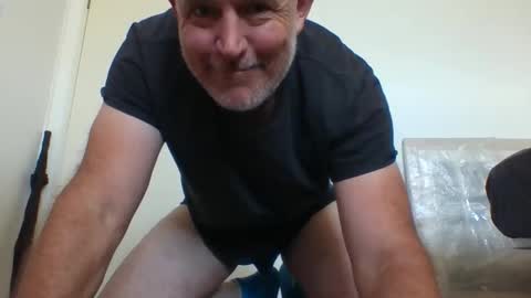 Snapshot of blackdog71 chatting on 10-15-25, 01:17 blackdog71 online show from 10-15-25, 01:17