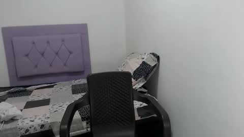Snapshot of blackhorseet chatting on 04-27-26, 01:58 blackhorseet online show from 04-27-26, 01:58
