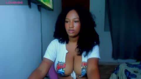 Shophie White online show from 06-19-26, 11:47