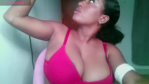 Shophie White online show from 07-08-26, 12:09